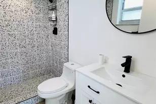 1900 Meridian Ave, Miami Beach, FL 33139 - Photo 31