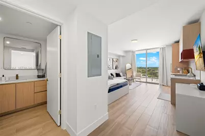 90 NE 32nd St #925, Miami, FL 33137 - Photo 3