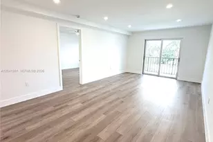 1900 Meridian Ave, Miami Beach, FL 33139 - Photo 5