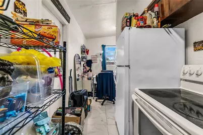2910 NW 47th St, Miami, FL 33142 - Photo 13