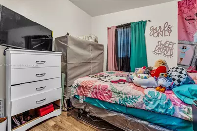 2910 NW 47th St, Miami, FL 33142 - Photo 21