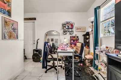 2910 NW 47th St, Miami, FL 33142 - Photo 9