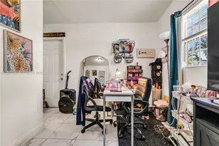 2910 NW 47th St, Miami, FL 33142 - Photo 9
