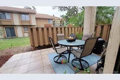 40 Wimbledon Lake Dr #216, Plantation, FL 33324 - Photo 17