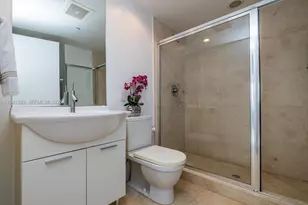 475 Brickell Ave, Miami, FL 33131 - Photo 23