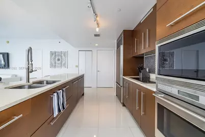 475 Brickell Ave #4715, Miami, FL 33131 - Photo 17
