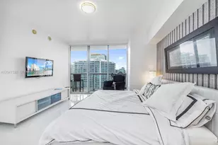 475 Brickell Ave, Miami, FL 33131 - Photo 23