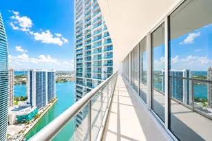475 Brickell Ave, Miami, FL 33131 - Photo 23