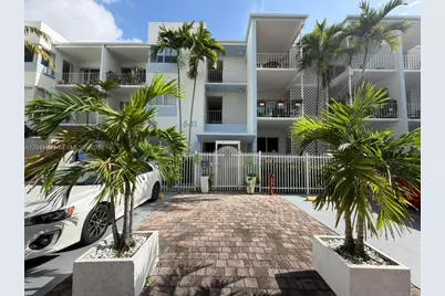 641 Espanola Way #3, Miami Beach, FL 33139 - Photo 1