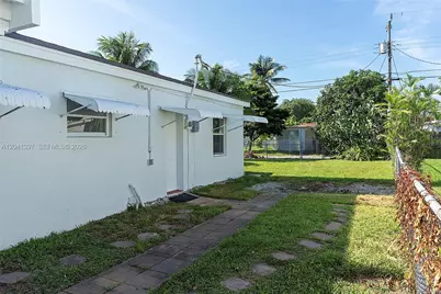 2024 NE 174th St, North Miami Beach, FL 33162 - Photo 29