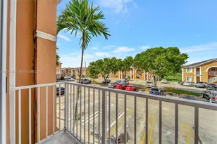 17620 NW 73rd Ave, Hialeah, FL 33015 - Photo 5