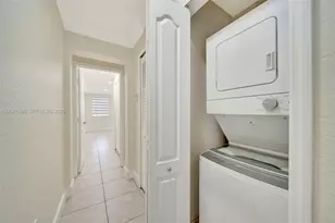 17620 NW 73rd Ave, Hialeah, FL 33015 - Photo 11