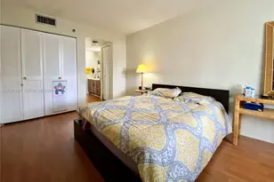 1300 St Charles Pl, Pembroke Pines, FL 33026 - Photo 5