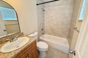 911 NW 22nd Pl, Miami, FL 33125 - Photo 7