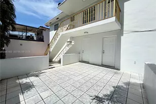 911 NW 22nd Pl, Miami, FL 33125 - Photo 11