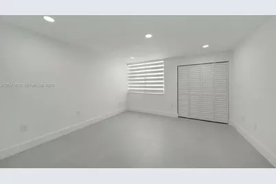 1083 W 38th St #23-8, Hialeah, FL 33012 - Photo 21