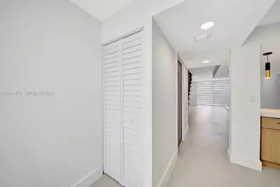 1083 W 38th St #23-8, Hialeah, FL 33012 - Photo 29