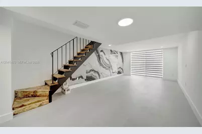 1083 W 38th St #23-8, Hialeah, FL 33012 - Photo 13