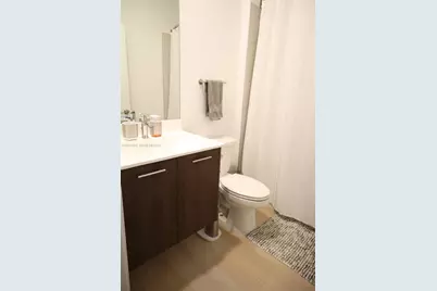 8201 NW 41st St #D-402, Doral, FL 33166 - Photo 5
