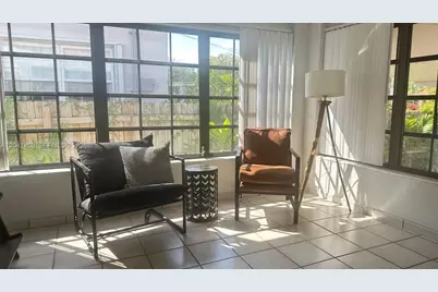 2475 SW 24th Ter, Miami, FL 33145 - Photo 17