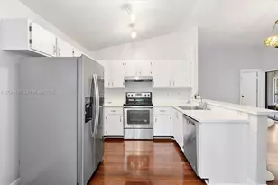 12003 NW 11th St, Pembroke Pines, FL 33026 - Photo 19