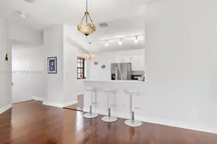 12003 NW 11th St, Pembroke Pines, FL 33026 - Photo 15