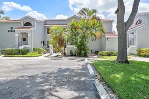 12003 NW 11th St, Pembroke Pines, FL 33026 - Photo 3