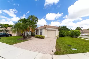 11811 SW 8th St, Pembroke Pines, FL 33025 - Photo 33