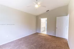 11811 SW 8th St, Pembroke Pines, FL 33025 - Photo 13