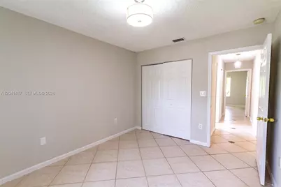 11811 SW 8th St, Pembroke Pines, FL 33025 - Photo 19