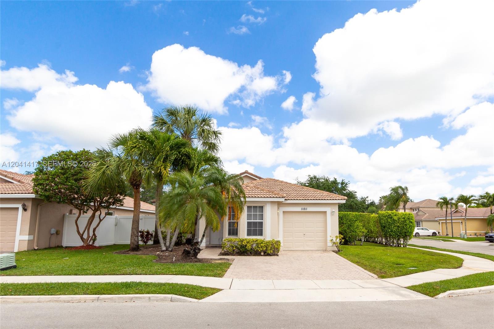 11811 SW 8th St - 11811 SW 8th St, Pembroke Pines, FL 33025 Luxury Property | Jose Angel Pina