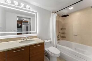50 Biscayne Blvd, Miami, FL 33132 - Photo 9