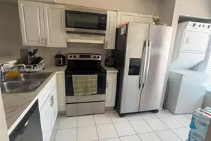 246 Riviera Cir, Weston, FL 33326 - Photo 5