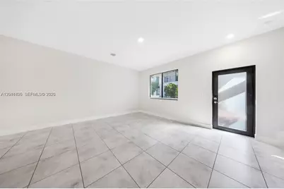 4856 NW 83rd Pkwy, Doral, FL 33166 - Photo 7