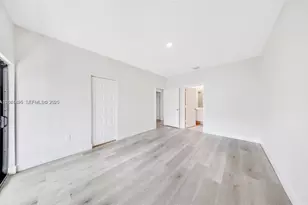 4856 NW 83rd Pkwy, Doral, FL 33166 - Photo 19