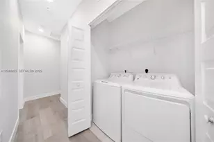 4856 NW 83rd Pkwy, Doral, FL 33166 - Photo 25