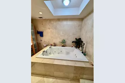 19500 Turnberry Way #15F, Aventura, FL 33180 - Photo 17