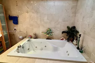 19500 Turnberry Way, Aventura, FL 33180 - Photo 17