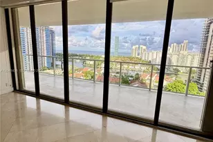 19500 Turnberry Way, Aventura, FL 33180 - Photo 9