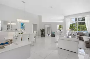 241 Fairmont Way, Weston, FL 33326 - Photo 9
