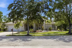 241 Fairmont Way, Weston, FL 33326 - Photo 7