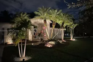241 Fairmont Way, Weston, FL 33326 - Photo 77
