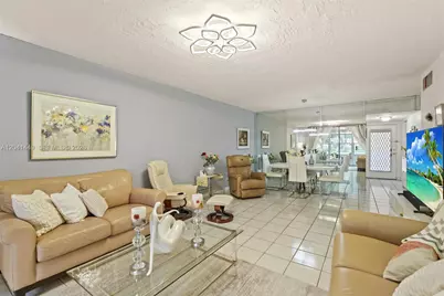 2871 Somerset Dr #102, Lauderdale Lakes, FL 33311 - Photo 9