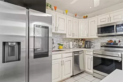 2871 Somerset Dr #102, Lauderdale Lakes, FL 33311 - Photo 11
