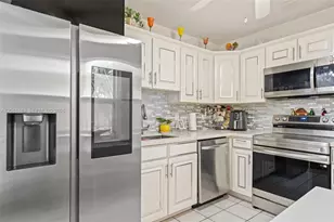 2871 Somerset Dr, Lauderdale Lakes, FL 33311 - Photo 11