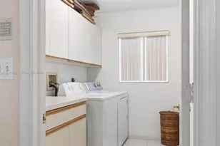 10431 NW 48th Manor, Coral Springs, FL 33076 - Photo 17
