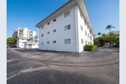 200 Galen Dr #202, Key Biscayne, FL 33149 - Photo 5