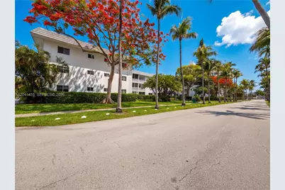 200 Galen Dr #202, Key Biscayne, FL 33149 - Photo 15