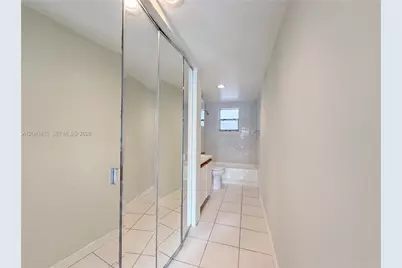 200 Galen Dr #202, Key Biscayne, FL 33149 - Photo 9