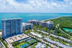 425 Grapetree Dr, Key Biscayne, FL 33149 - Photo 35
